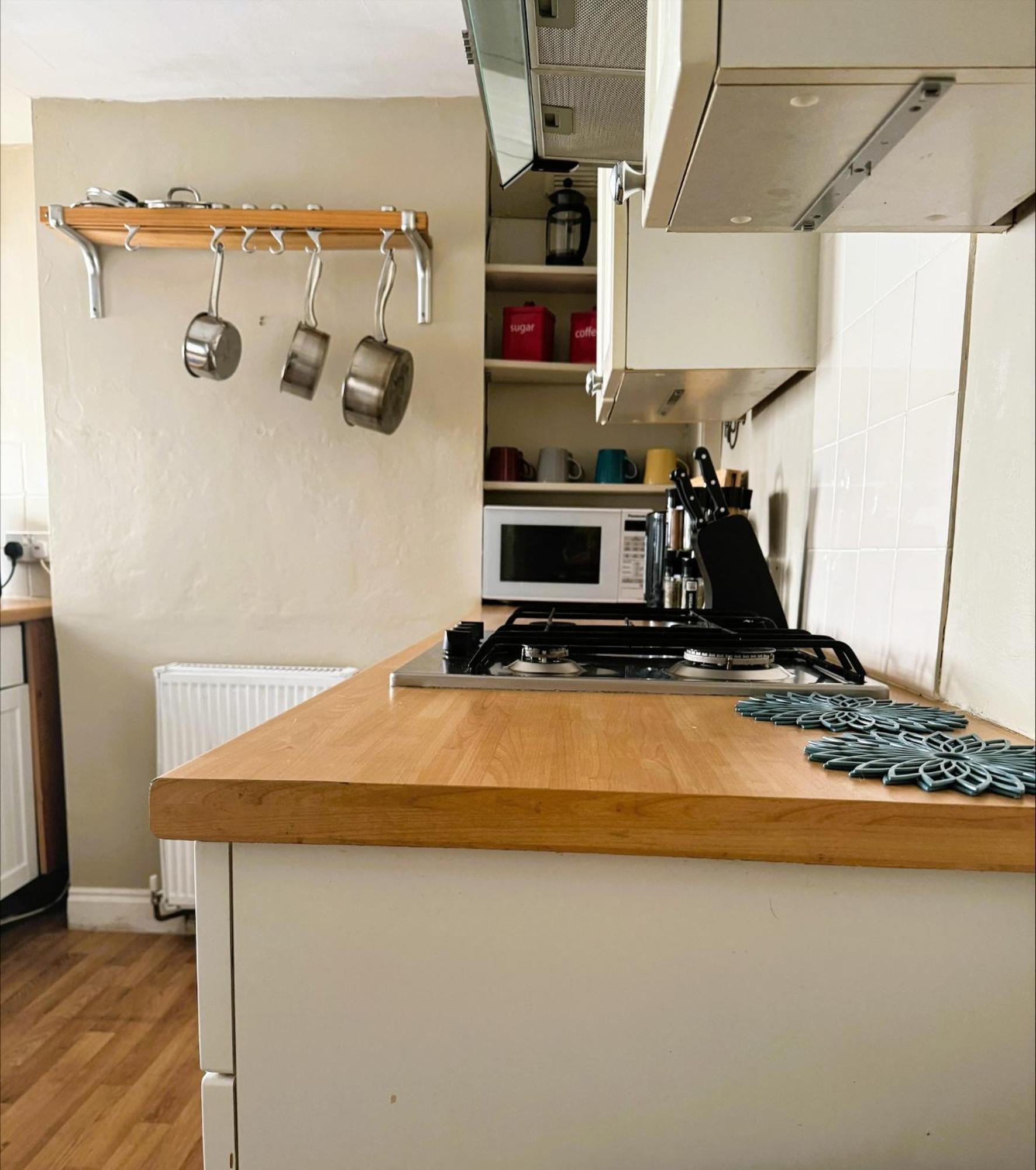 Beautiful Townhouse Next To Royal Victoria Park And Botanical Gardens Within Easy Walking Distance To Bath City Centre Ngoại thất bức ảnh
